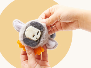 Flapping Cat Toys Emperor Penguin, Rechargeable, Lifelike Bird Chirp, Catnip Kicker Toys